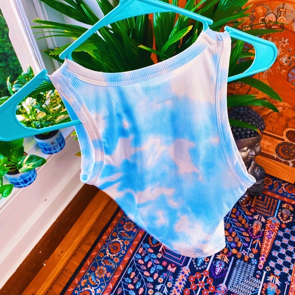 Baby Blue Tie Dye Ribbed Crop Top ✨ - Picture 3 of 3